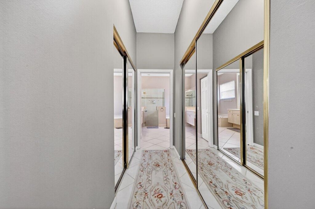 待售: $365,000 (2 贝兹, 2 浴室, 2080 平方英尺)