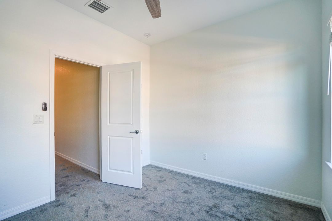 出租: $3,100 (3 贝兹, 2 浴室, 1612 平方英尺)