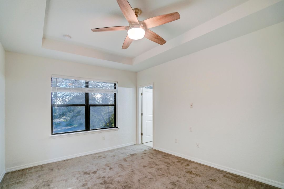 出租: $3,100 (3 贝兹, 2 浴室, 1612 平方英尺)