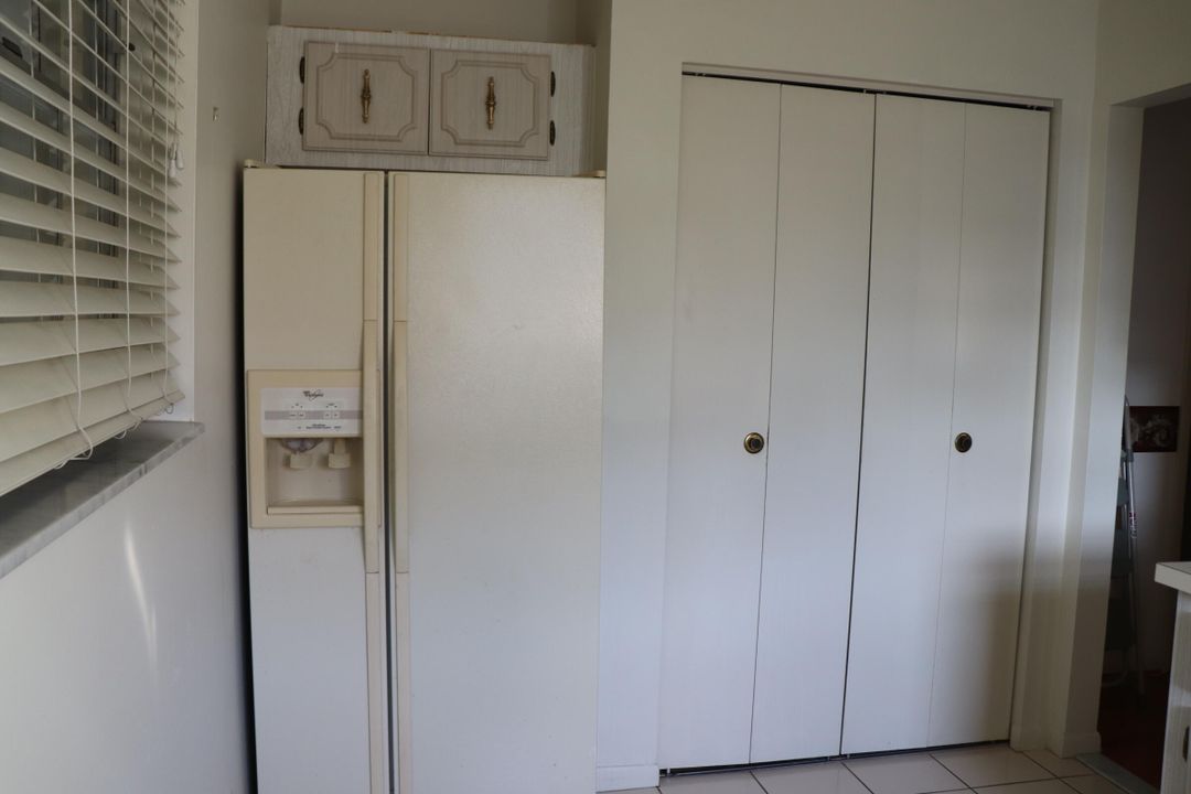 For Sale: $195,000 (2 beds, 2 baths, 1200 Square Feet)