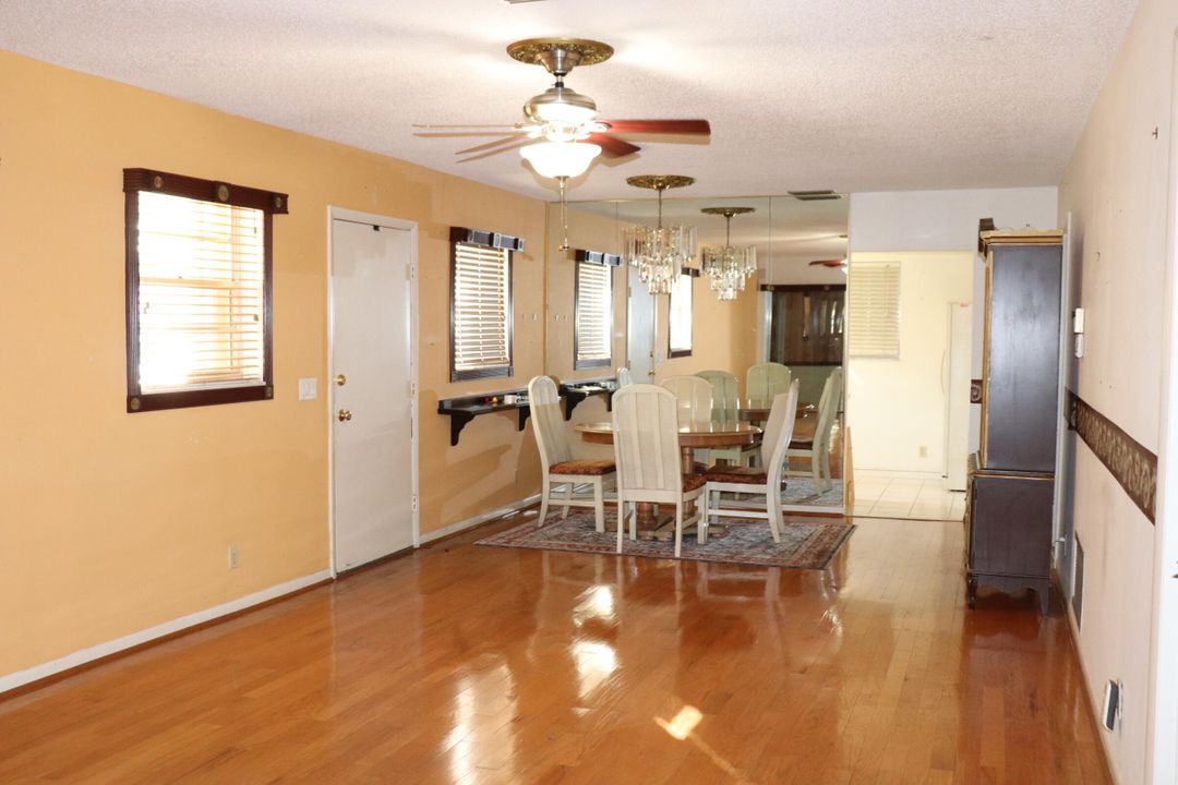 For Sale: $195,000 (2 beds, 2 baths, 1200 Square Feet)