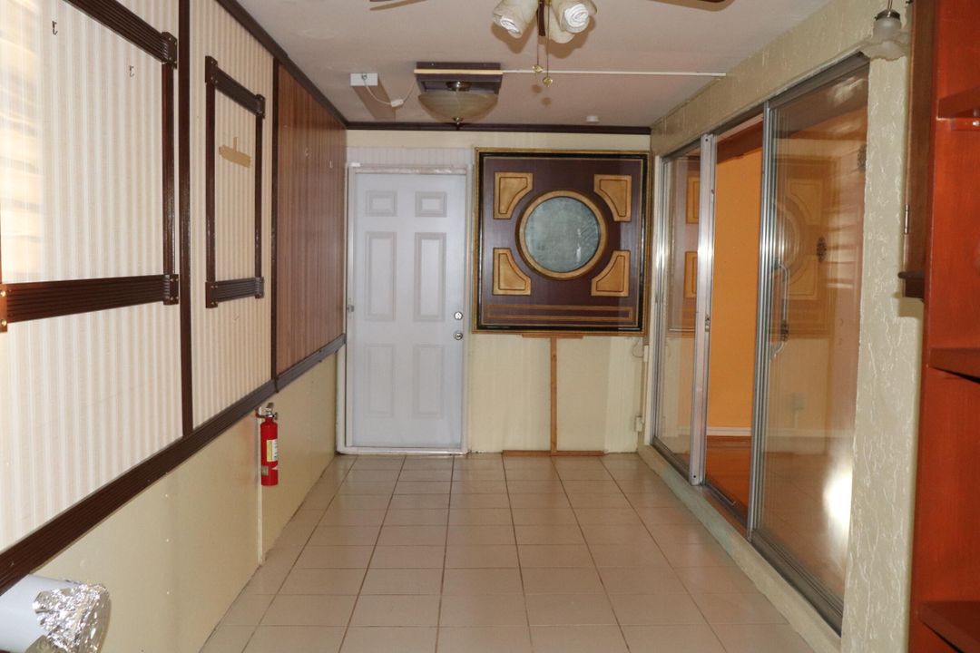 For Sale: $195,000 (2 beds, 2 baths, 1200 Square Feet)