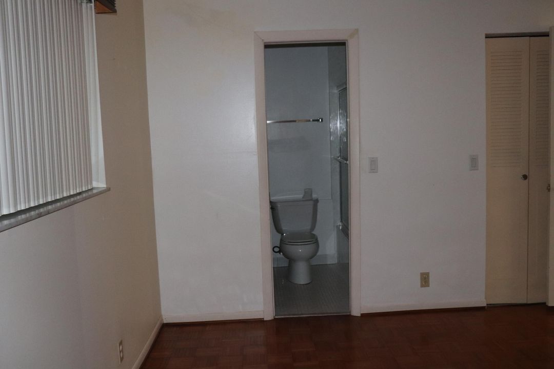 For Sale: $195,000 (2 beds, 2 baths, 1200 Square Feet)