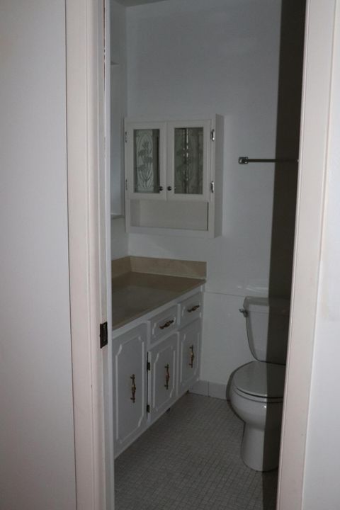 For Sale: $195,000 (2 beds, 2 baths, 1200 Square Feet)