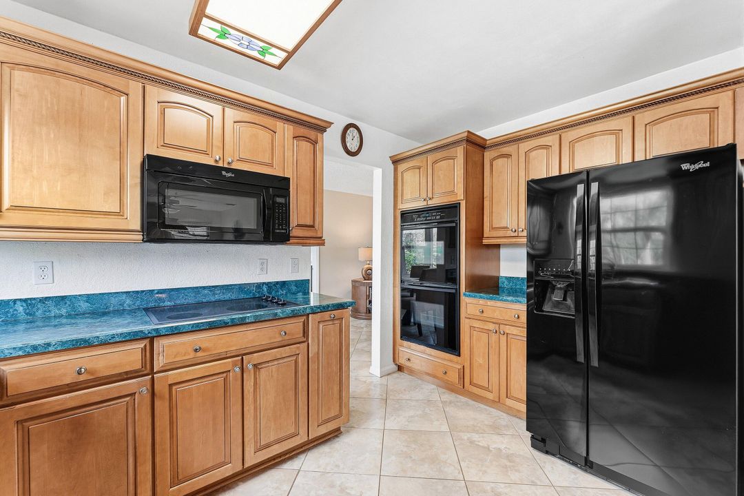 En Venta: $555,000 (3 camas, 2 baños, 1474 Pies cuadrados)