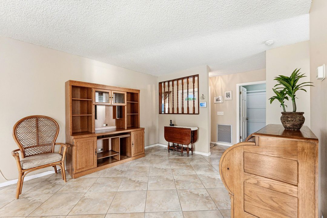 En Venta: $555,000 (3 camas, 2 baños, 1474 Pies cuadrados)