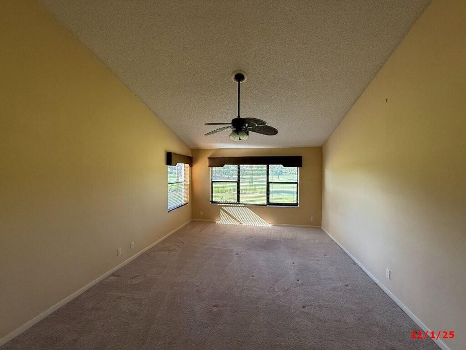 En Venta: $449,900 (3 camas, 2 baños, 2645 Pies cuadrados)