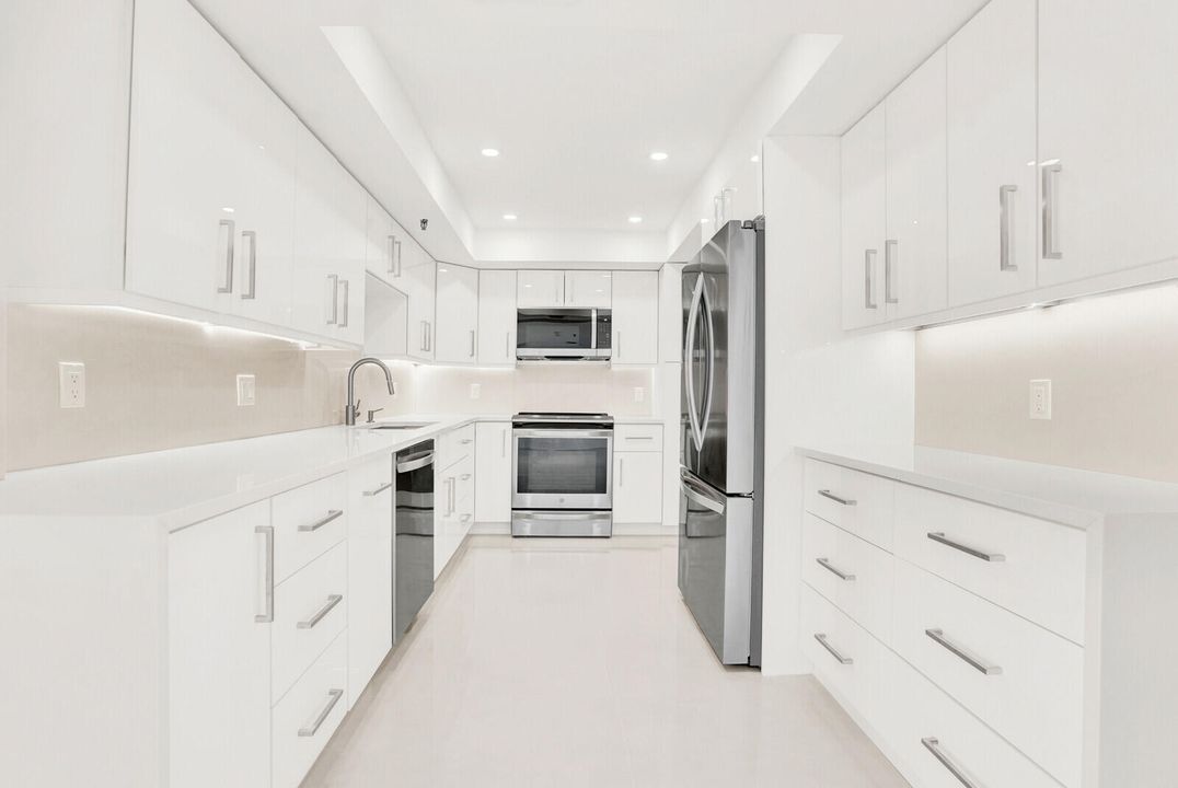 En Venta: $1,099,000 (2 camas, 2 baños, 1305 Pies cuadrados)