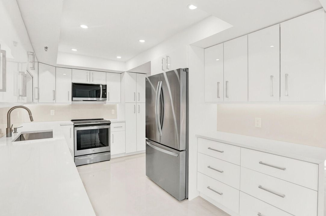 En Venta: $1,099,000 (2 camas, 2 baños, 1305 Pies cuadrados)