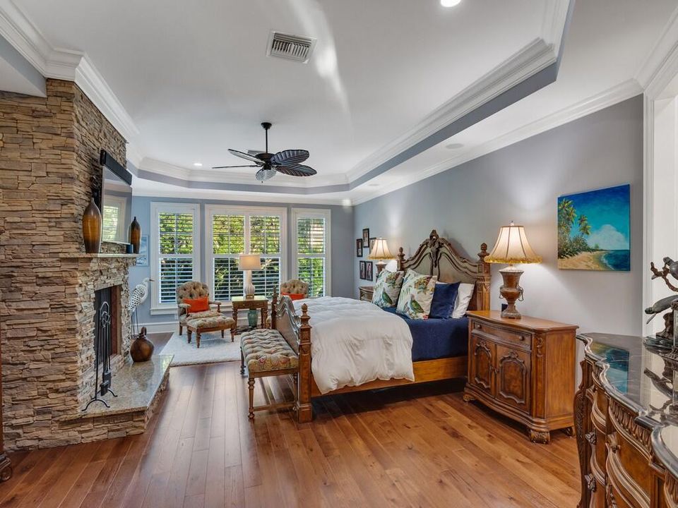 На продажу: $4,000,000 (5 спален, 5 ванн, 5006 Квадратных фут)