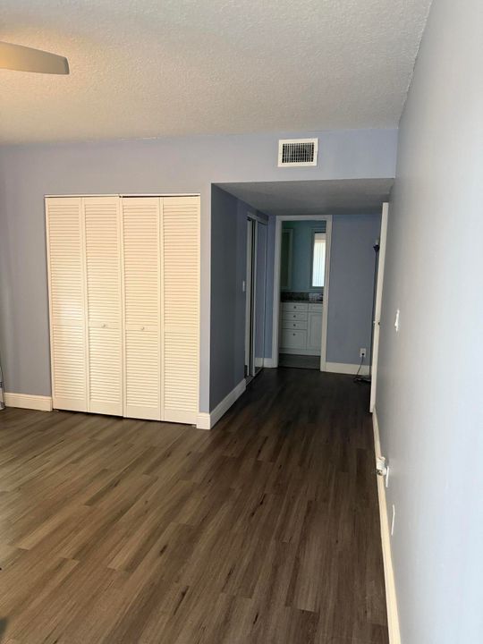 На продажу: $195,000 (2 спален, 2 ванн, 1080 Квадратных фут)