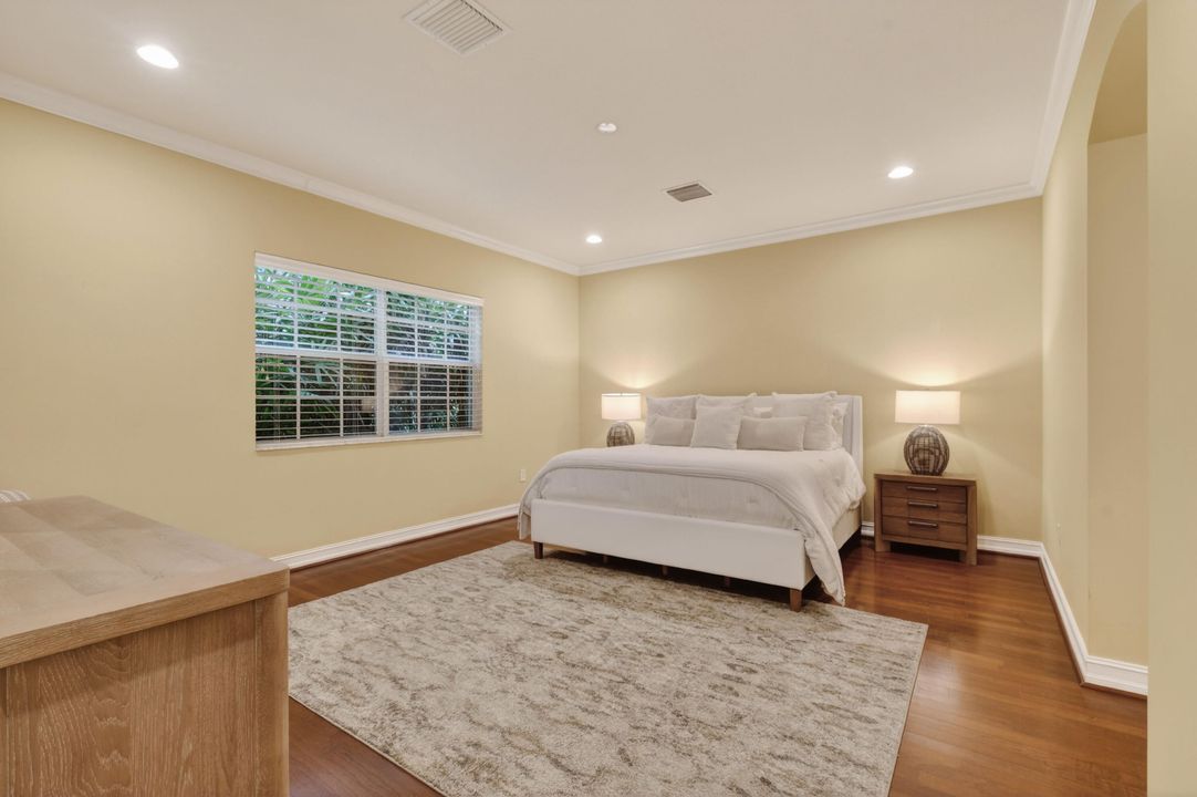 En Renta: $8,000 (2 camas, 2 baños, 2396 Pies cuadrados)