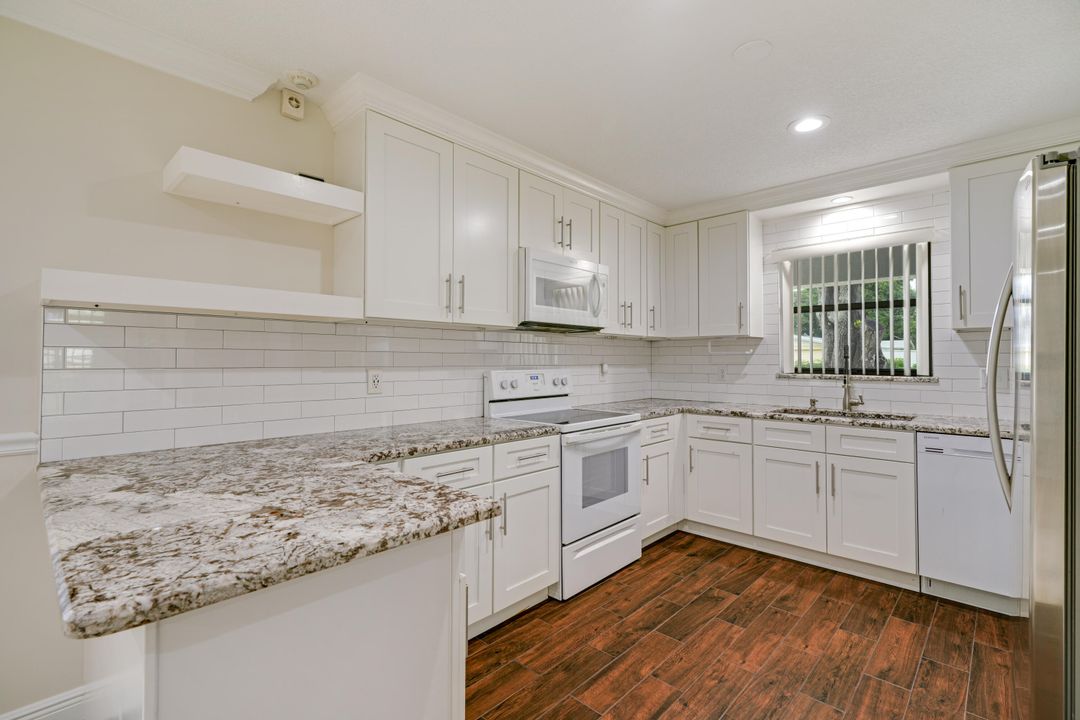 На продажу: $395,000 (3 спален, 2 ванн, 1390 Квадратных фут)