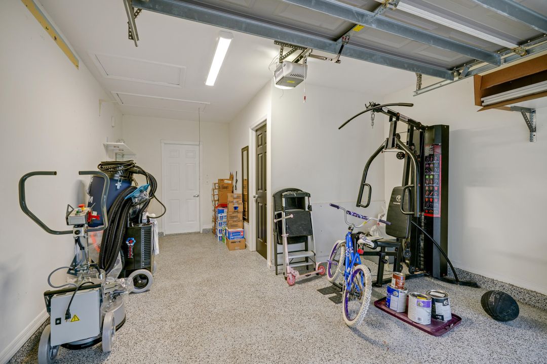 На продажу: $395,000 (3 спален, 2 ванн, 1390 Квадратных фут)