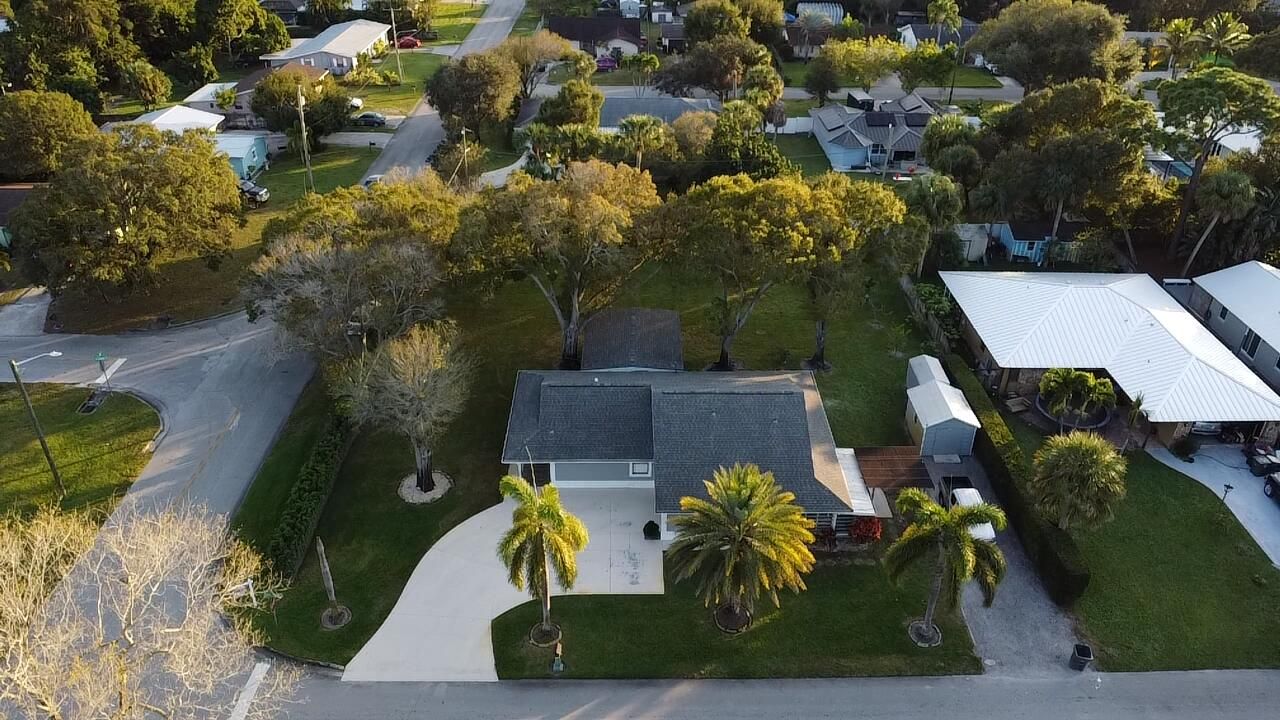 На продажу: $395,000 (3 спален, 2 ванн, 1390 Квадратных фут)