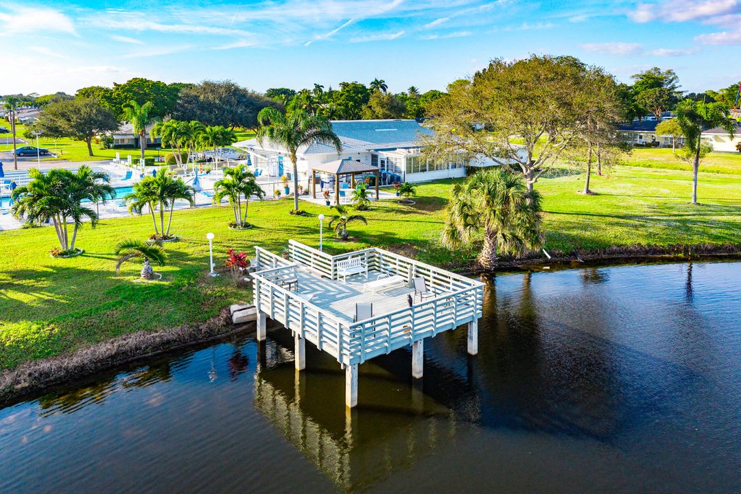 For Sale: $210,000 (2 beds, 2 baths, 1175 Square Feet)