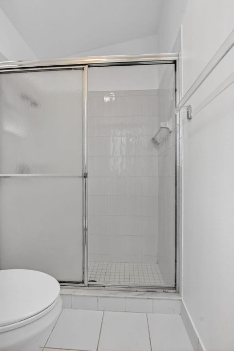 For Sale: $275,000 (2 beds, 2 baths, 1106 Square Feet)