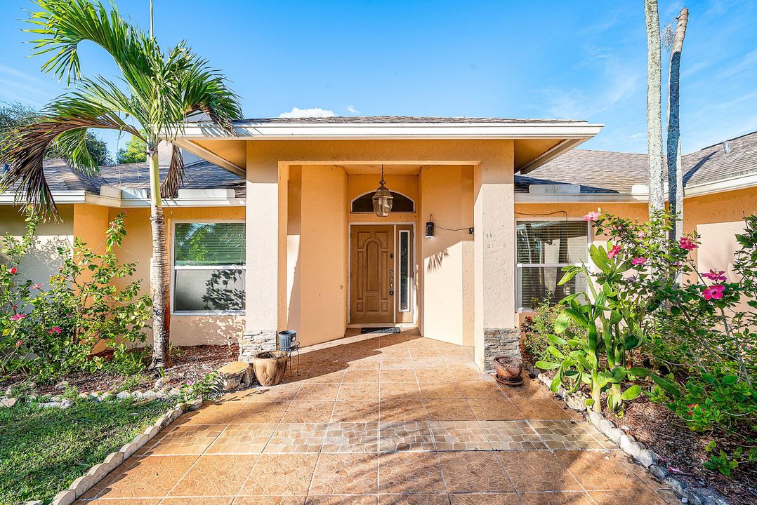 待售: $734,999 (4 贝兹, 3 浴室, 2391 平方英尺)