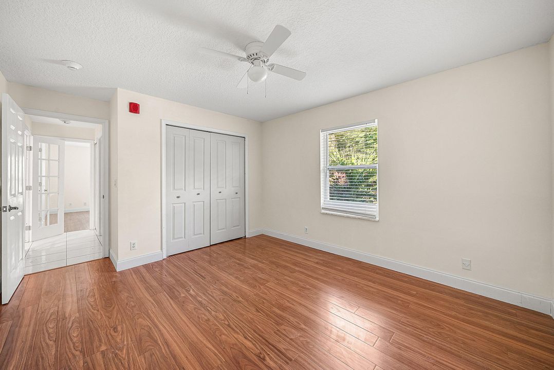 待售: $734,999 (4 贝兹, 3 浴室, 2391 平方英尺)