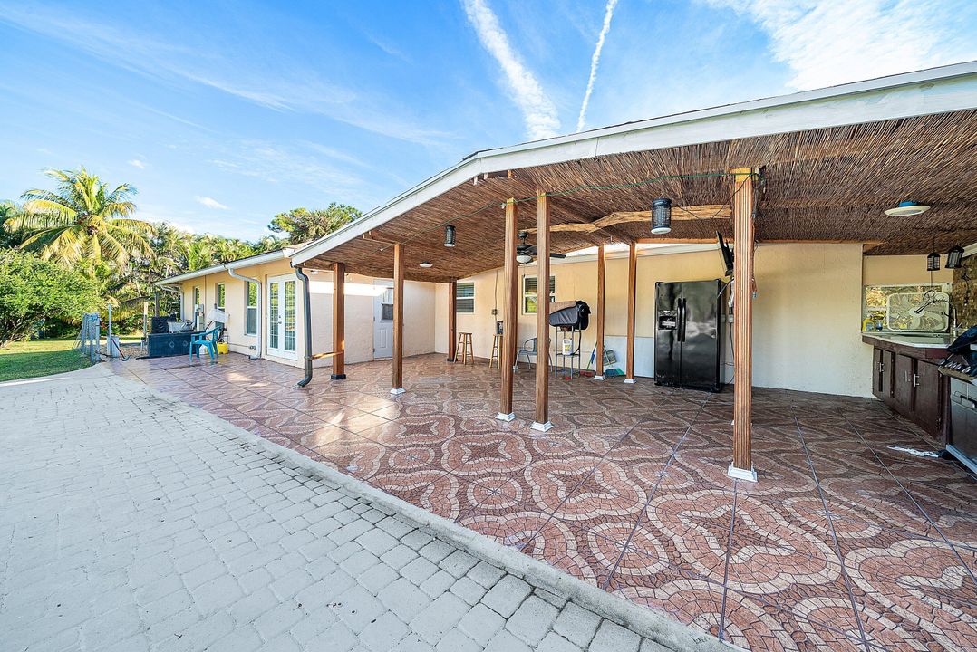 待售: $734,999 (4 贝兹, 3 浴室, 2391 平方英尺)