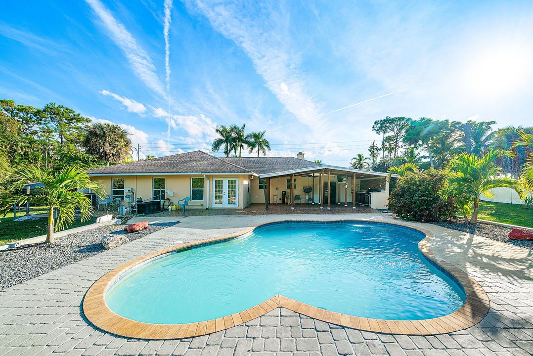 待售: $734,999 (4 贝兹, 3 浴室, 2391 平方英尺)