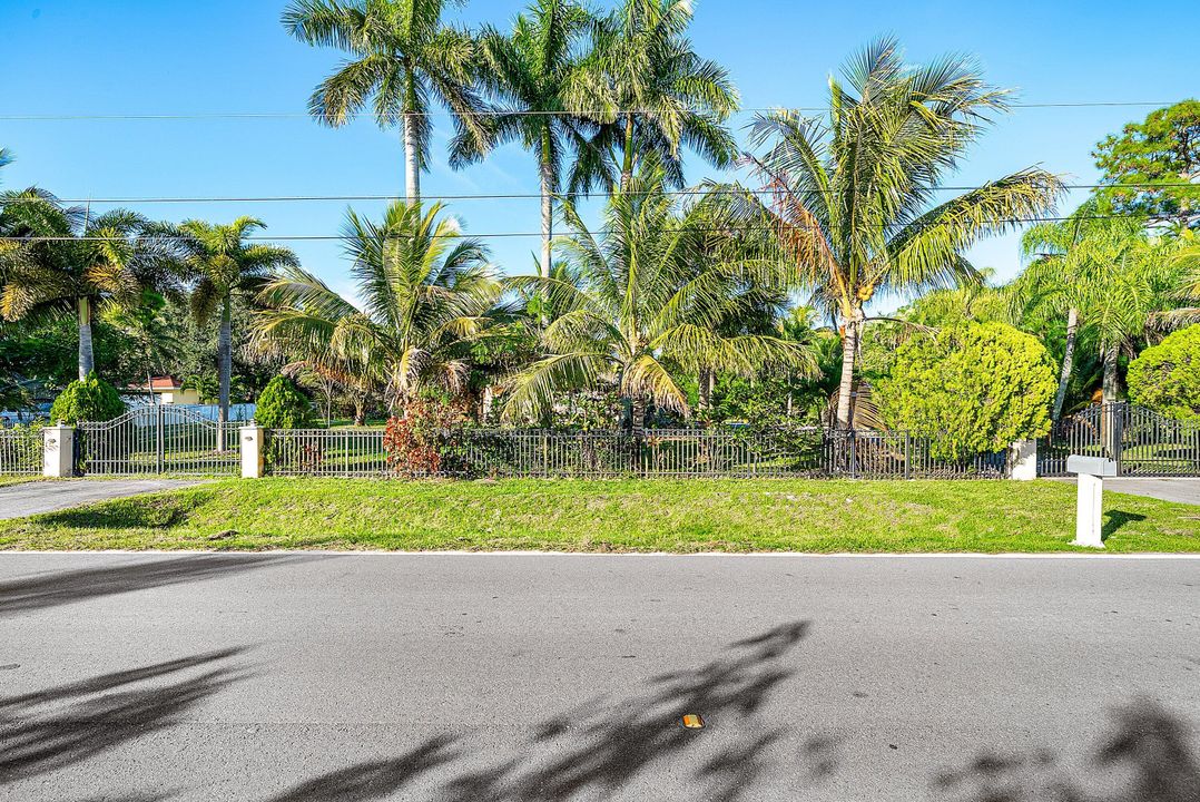 待售: $734,999 (4 贝兹, 3 浴室, 2391 平方英尺)