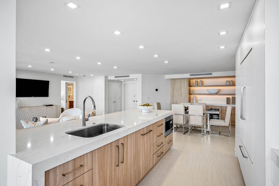 For Sale: $4,400,000 (4 beds, 4 baths, 2925 Square Feet)