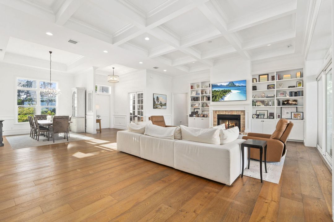 For Sale: $5,888,000 (4 beds, 4 baths, 4085 Square Feet)