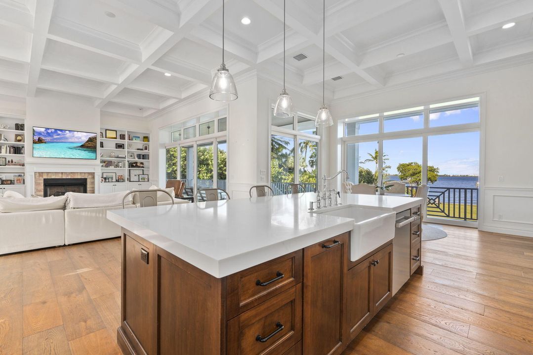 For Sale: $5,888,000 (4 beds, 4 baths, 4085 Square Feet)