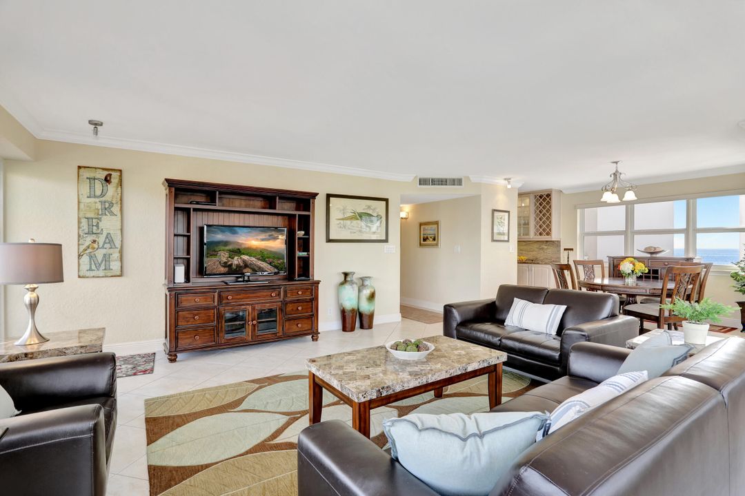 For Rent: $4,995 (3 beds, 2 baths, 1490 Square Feet)