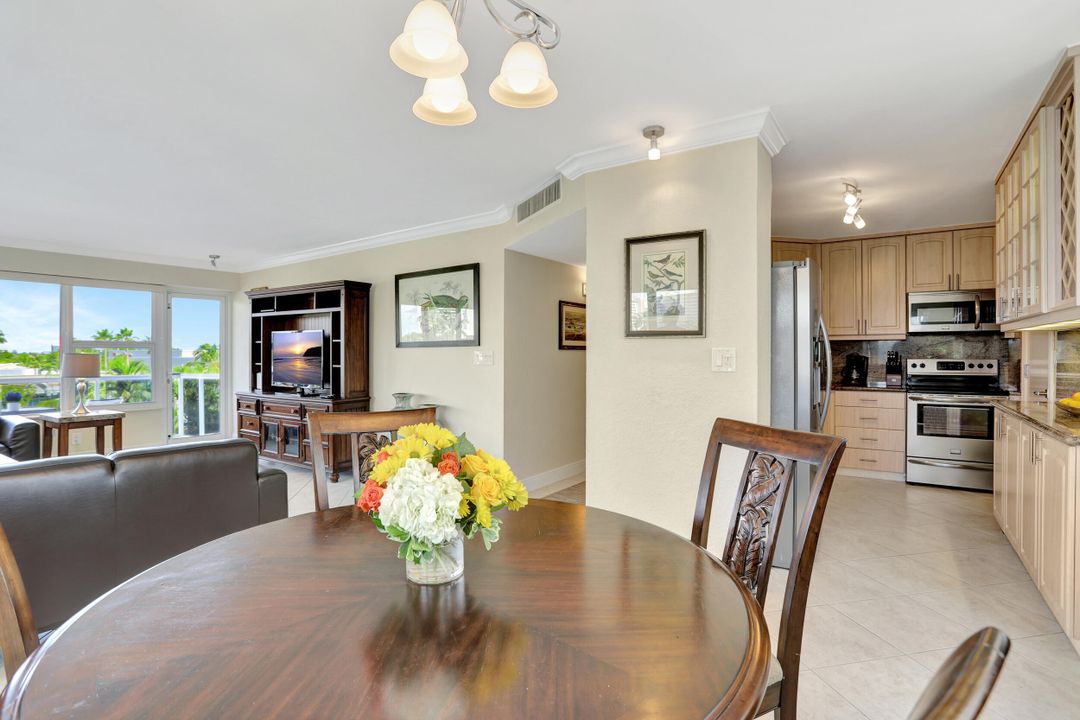 For Rent: $4,995 (3 beds, 2 baths, 1490 Square Feet)