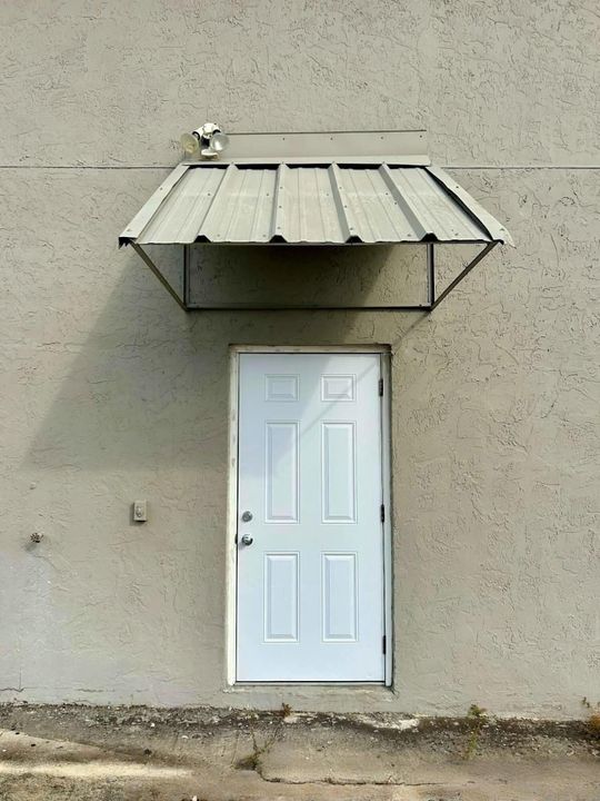 For Rent: $1,500 (2 beds, 1 baths, 900 Square Feet)