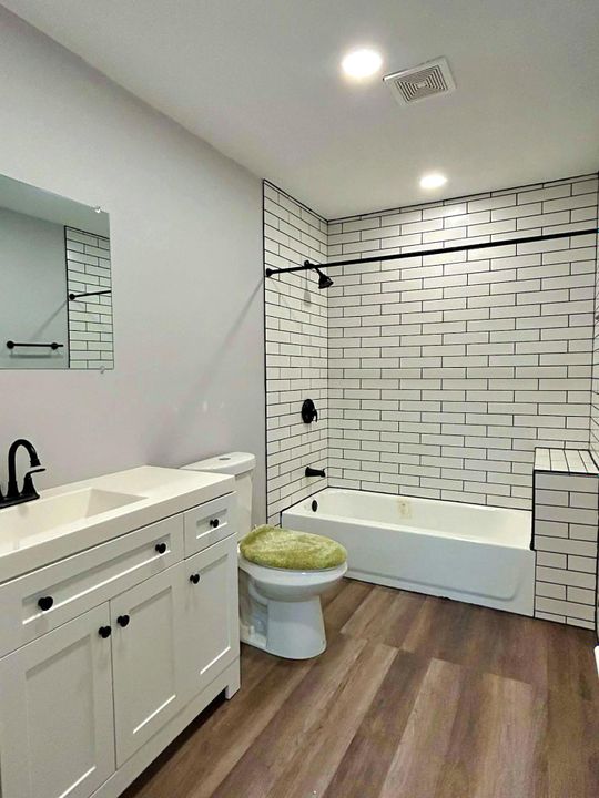 For Rent: $1,500 (2 beds, 1 baths, 900 Square Feet)