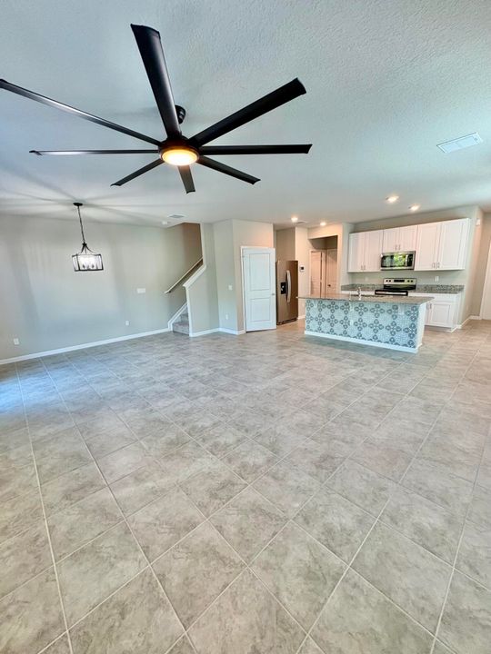 For Rent: $3,000 (3 beds, 2 baths, 1804 Square Feet)