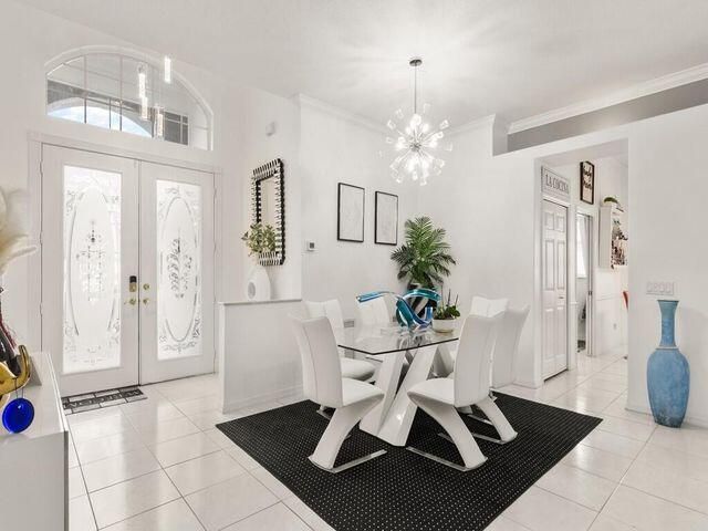 На продажу: $329,900 (2 спален, 2 ванн, 2014 Квадратных фут)