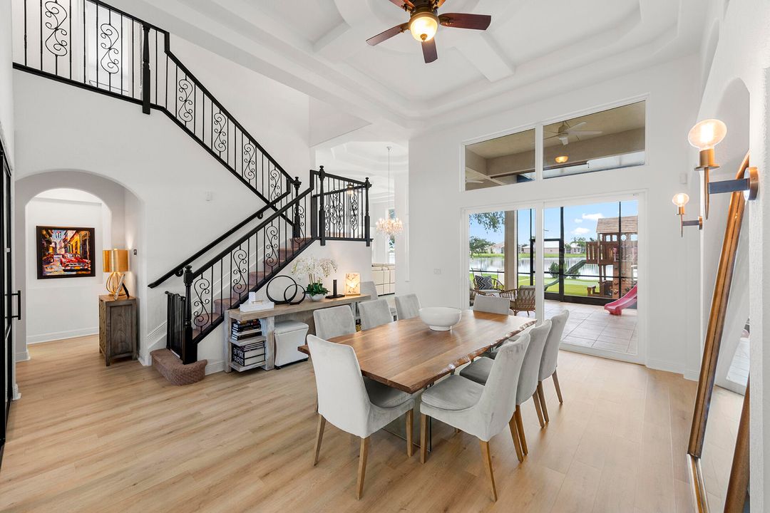 На продажу: $660,000 (5 спален, 3 ванн, 3143 Квадратных фут)