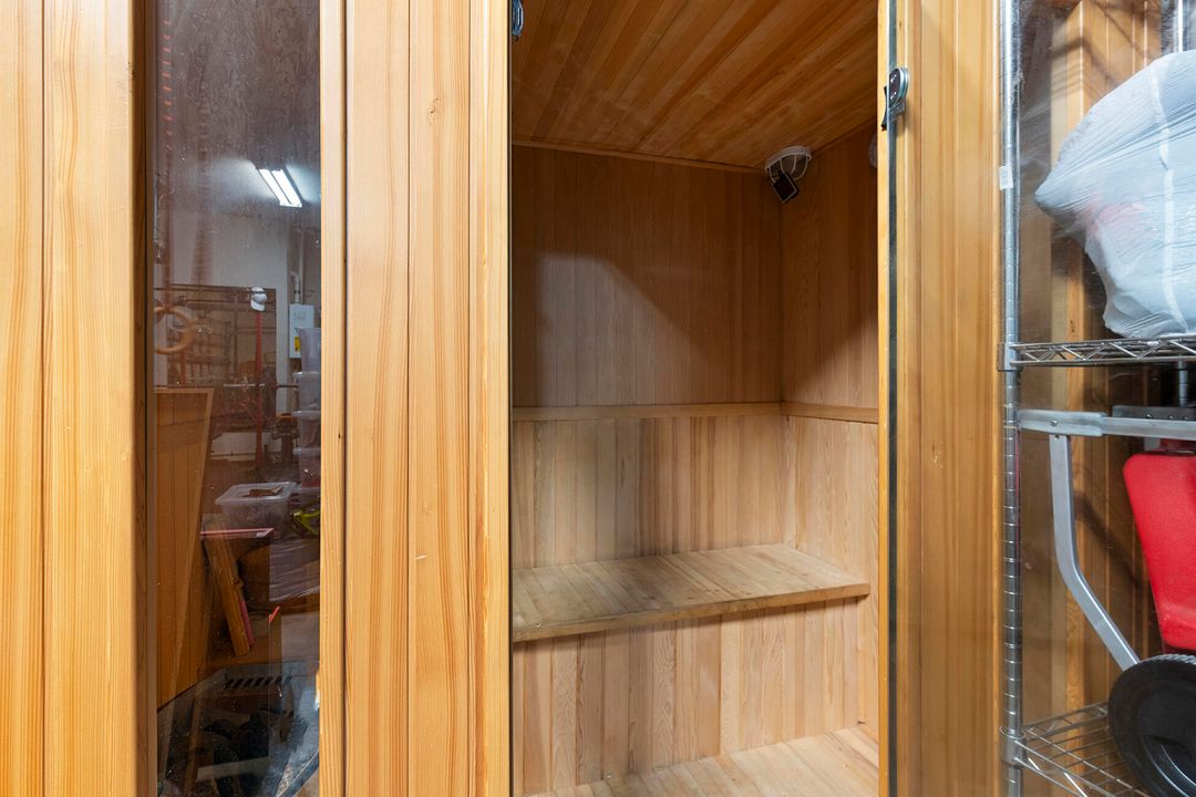 На продажу: $660,000 (5 спален, 3 ванн, 3143 Квадратных фут)