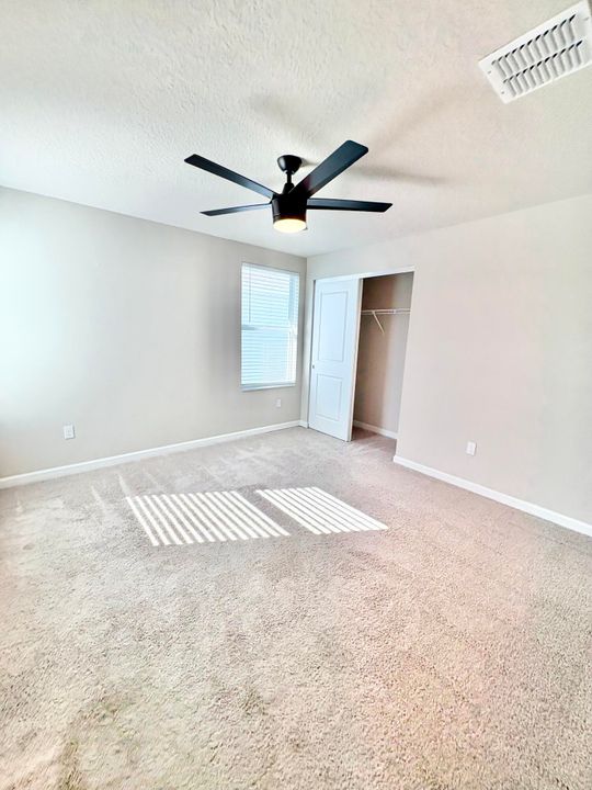 For Rent: $3,000 (3 beds, 2 baths, 1804 Square Feet)