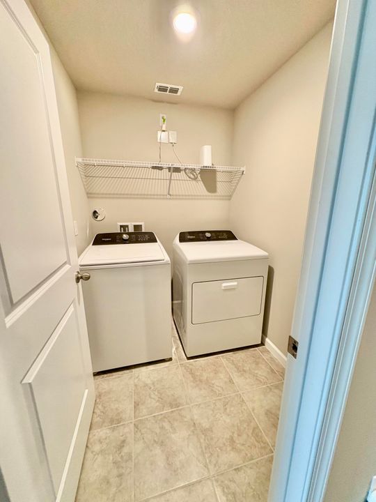 For Rent: $3,000 (3 beds, 2 baths, 1804 Square Feet)