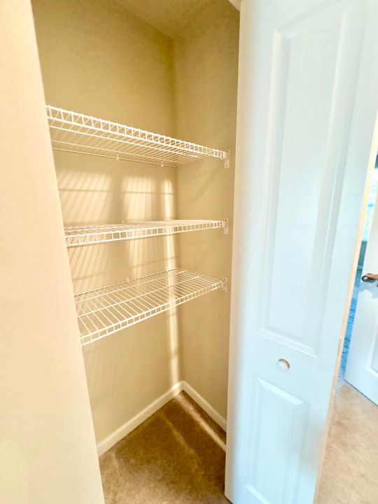 For Rent: $3,000 (3 beds, 2 baths, 1804 Square Feet)