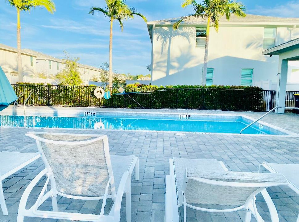 For Rent: $3,000 (3 beds, 2 baths, 1804 Square Feet)