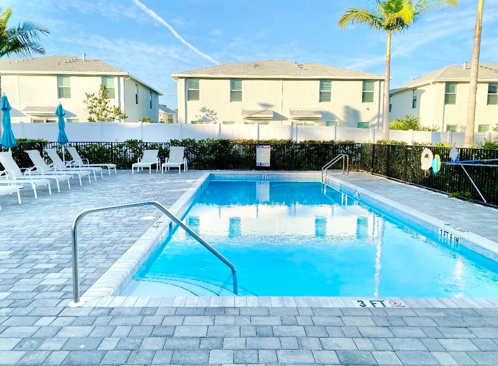 For Rent: $3,000 (3 beds, 2 baths, 1804 Square Feet)