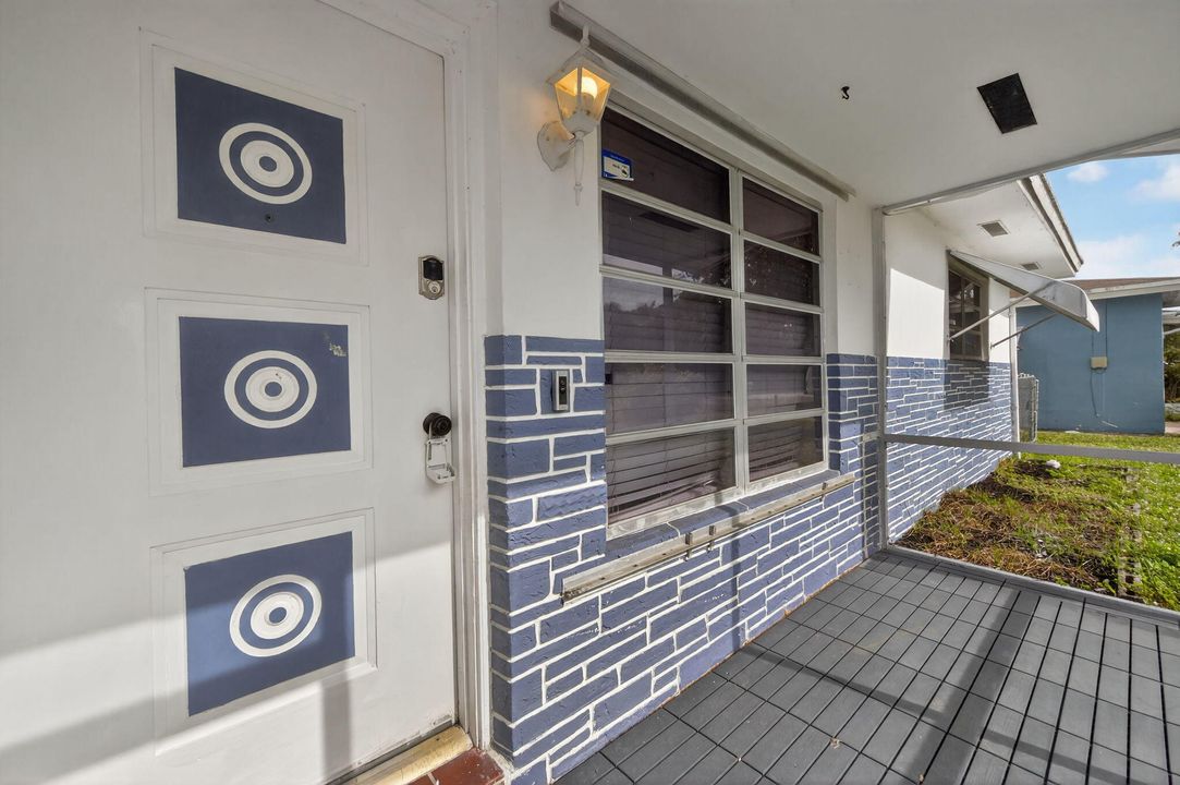 For Rent: $2,950 (3 beds, 2 baths, 1504 Square Feet)