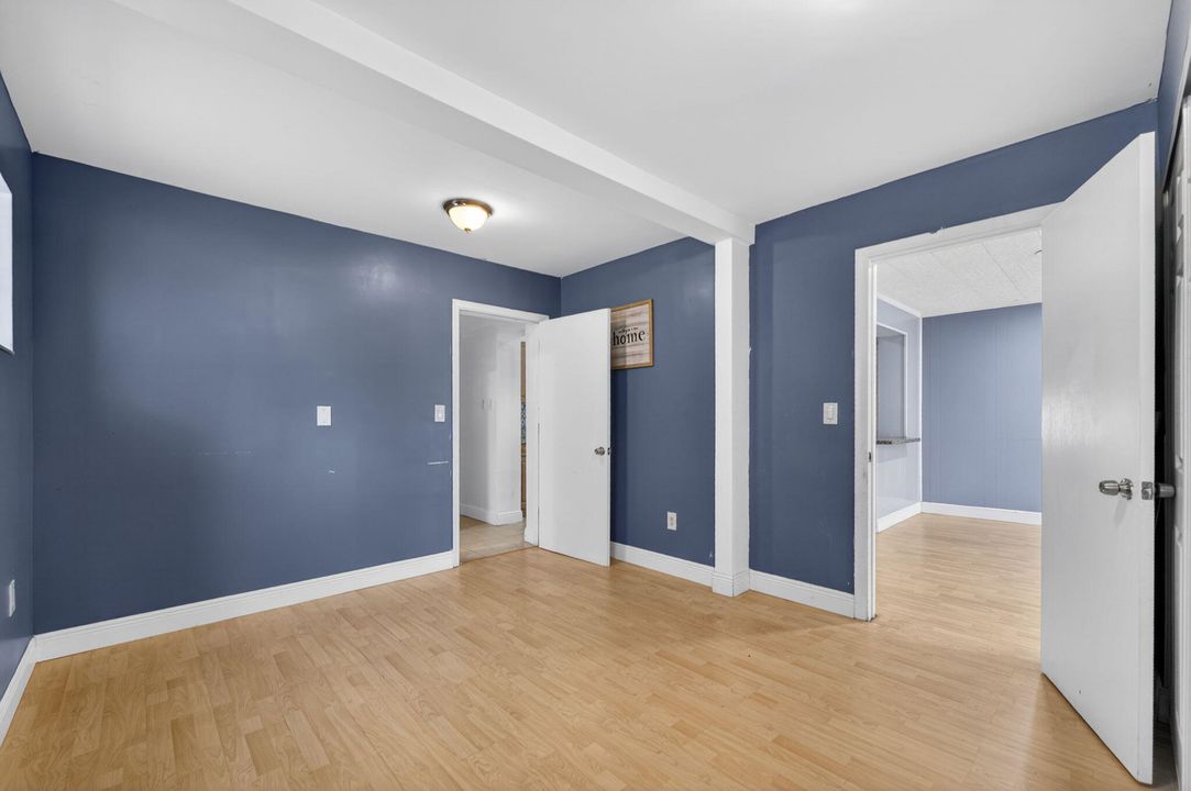 For Rent: $2,950 (3 beds, 2 baths, 1504 Square Feet)