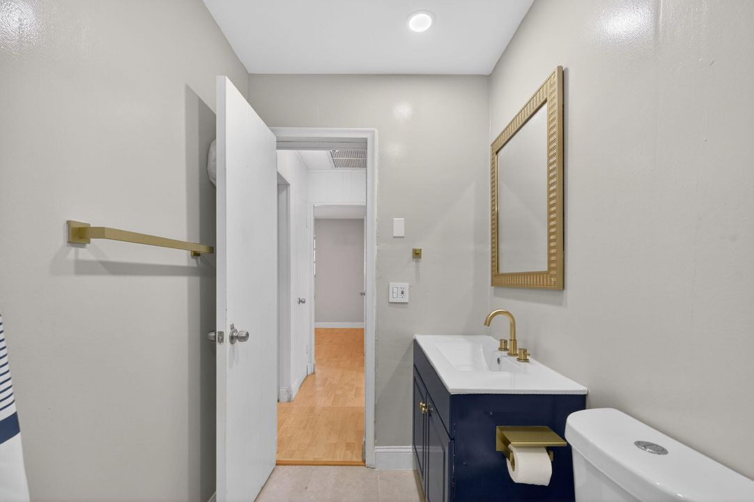 For Rent: $2,950 (3 beds, 2 baths, 1504 Square Feet)