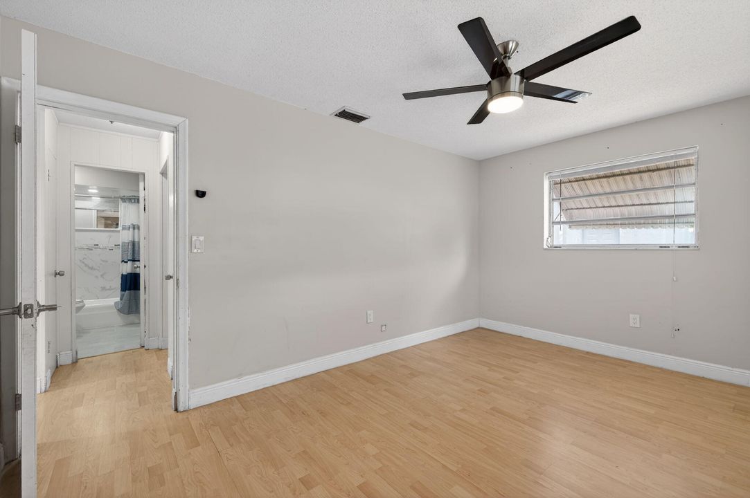 For Rent: $2,950 (3 beds, 2 baths, 1504 Square Feet)