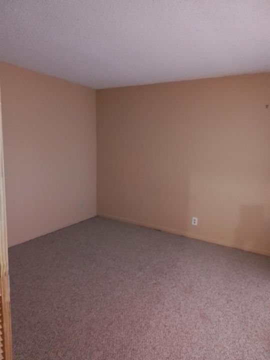 В аренду: $1,500 (2 спален, 1 ванн, 1328 Квадратных фут)