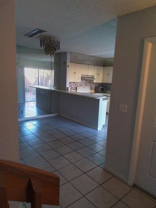 В аренду: $1,500 (2 спален, 1 ванн, 1328 Квадратных фут)