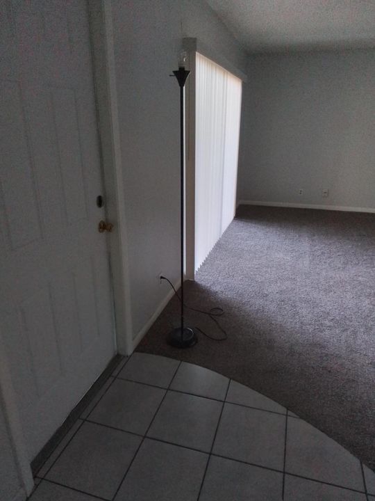 В аренду: $1,500 (2 спален, 1 ванн, 1328 Квадратных фут)