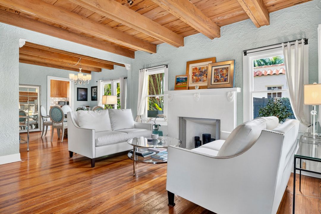 For Sale: $2,250,000 (3 beds, 3 baths, 1918 Square Feet)